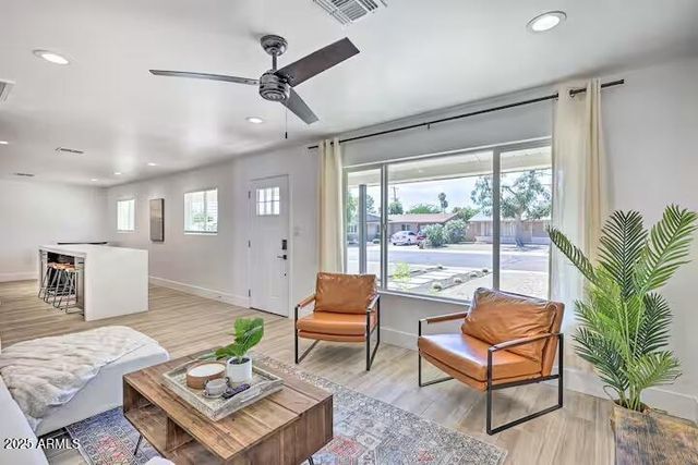 310 E PAPAGO Drive, Tempe, AZ 85288