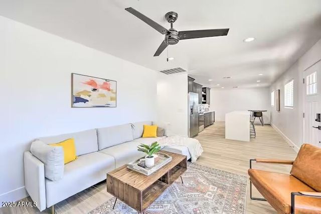 310 E PAPAGO Drive, Tempe, AZ 85288