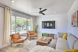 310 E PAPAGO Drive, Tempe, AZ 85288