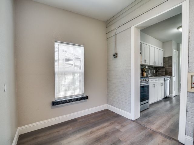 705 Reverchon Drive, Dallas, TX 75211