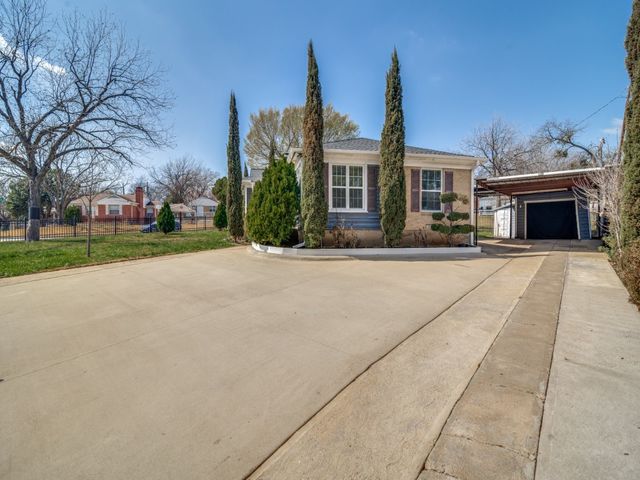 705 Reverchon Drive, Dallas, TX 75211