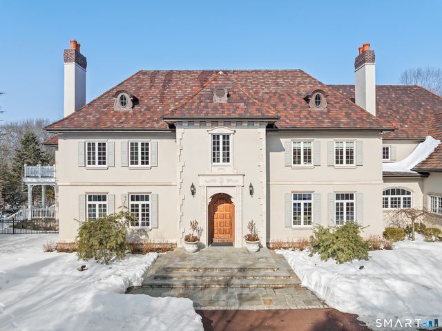 4 Cowdray Park Drive, Greenwich, CT 06831