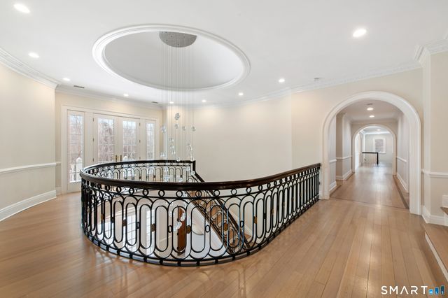 4 Cowdray Park Drive, Greenwich, CT 06831