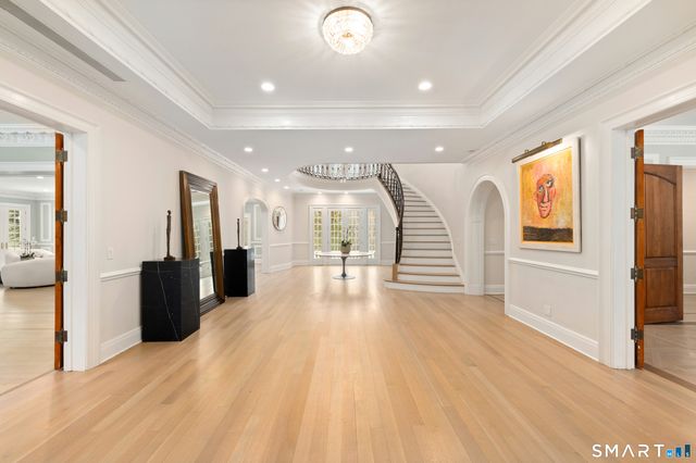 4 Cowdray Park Drive, Greenwich, CT 06831