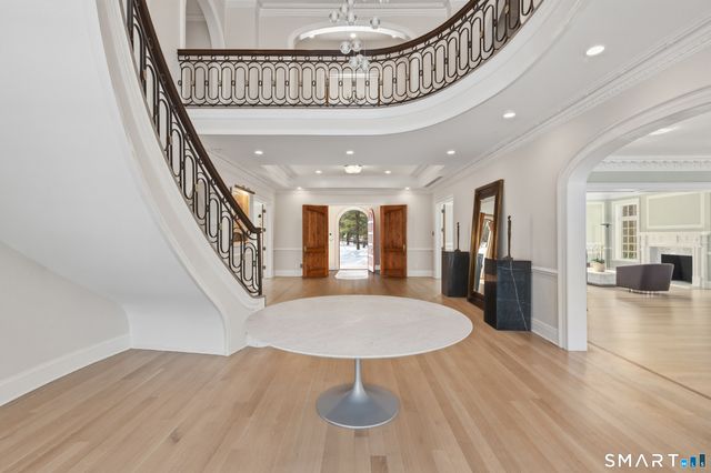 4 Cowdray Park Drive, Greenwich, CT 06831