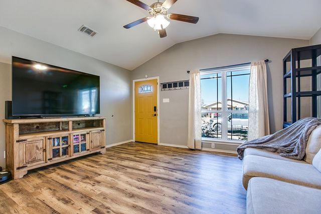 621 Jones Street, San Angelo, TX 76903