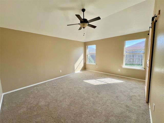 525 Reagan Lane, Burleson, TX 76028