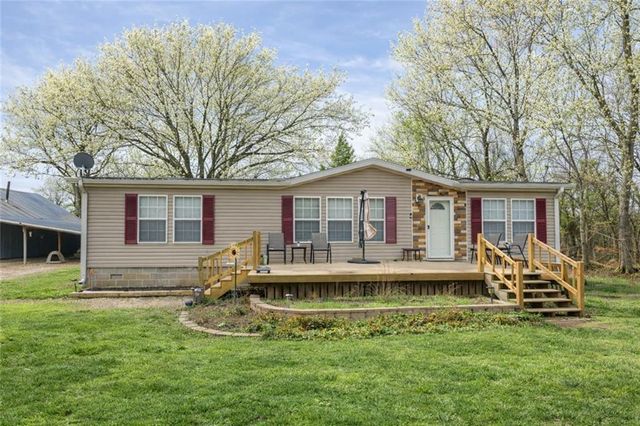 23098 Kiowa Road, Parsons, KS 67357