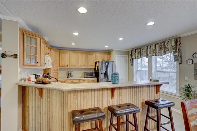 23098 Kiowa Road, Parsons, KS 67357