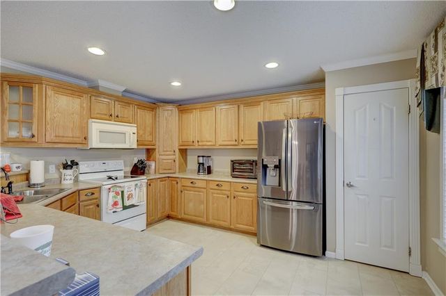 23098 Kiowa Road, Parsons, KS 67357