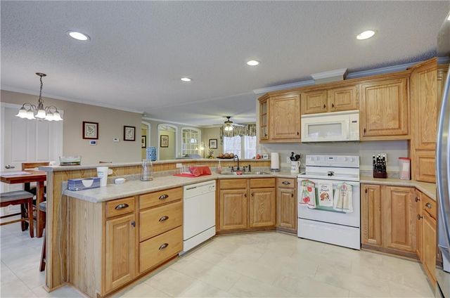 23098 Kiowa Road, Parsons, KS 67357