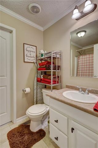 23098 Kiowa Road, Parsons, KS 67357