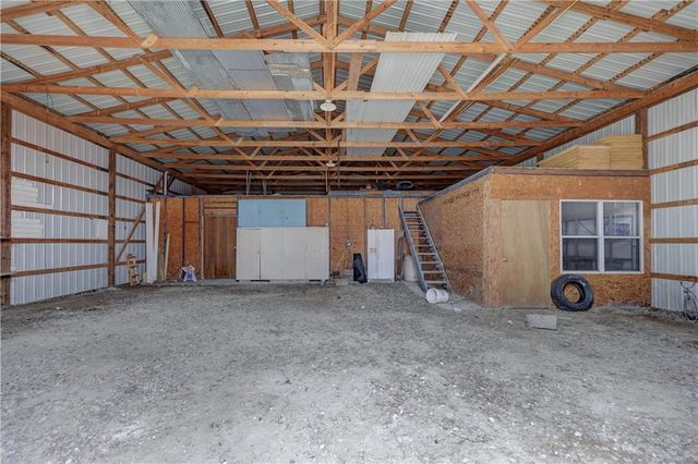 23098 Kiowa Road, Parsons, KS 67357