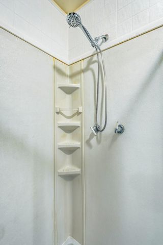 857 Rose Avenue E, Saint Paul, MN 55106