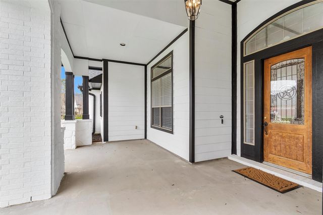 10004 Summer Ridge Lane, Conroe, TX 77302