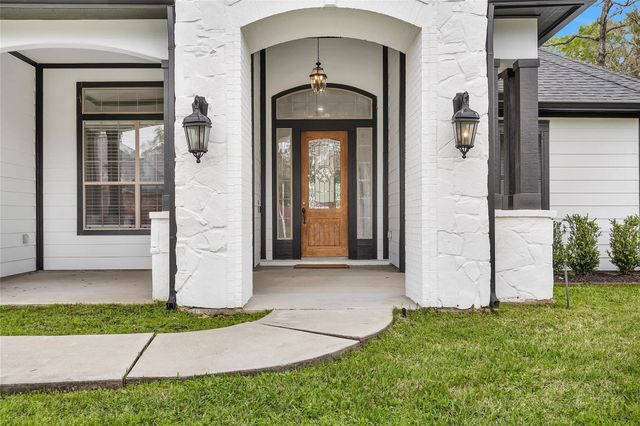 10004 Summer Ridge Lane, Conroe, TX 77302