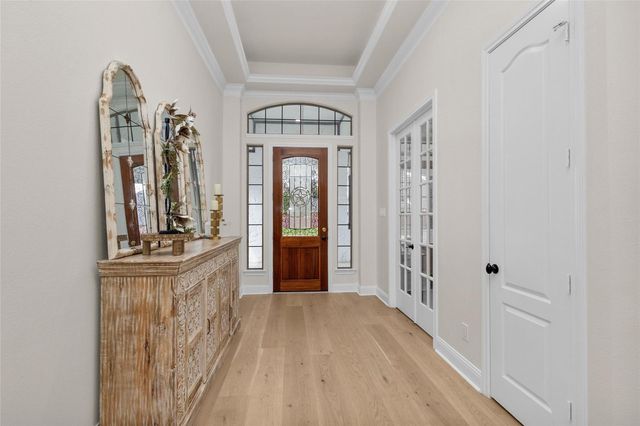 10004 Summer Ridge Lane, Conroe, TX 77302