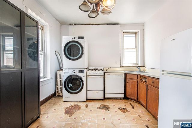 66 Gautier Avenue 302, Jersey City, NJ 07306
