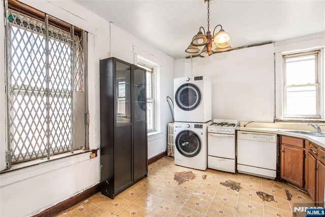 66 Gautier Avenue 302, Jersey City, NJ 07306