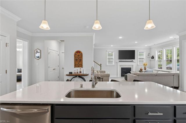 2216 Hampton Roads PW, Chesapeake, VA 23321