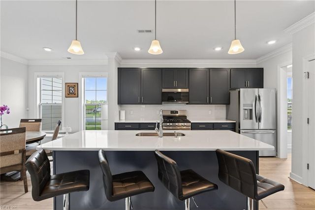 2216 Hampton Roads PW, Chesapeake, VA 23321