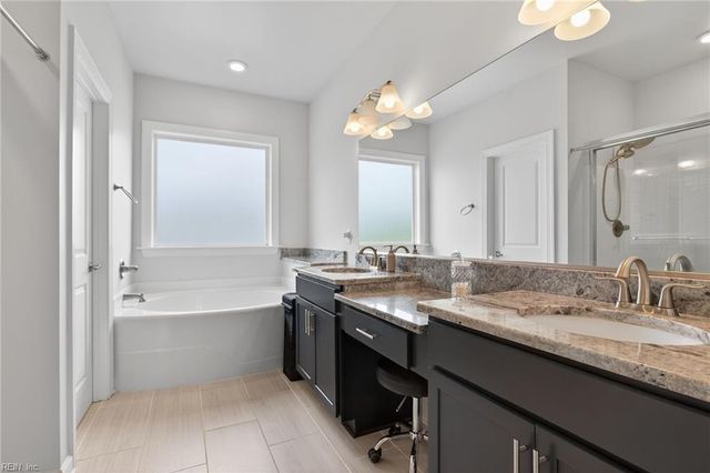 2216 Hampton Roads PW, Chesapeake, VA 23321