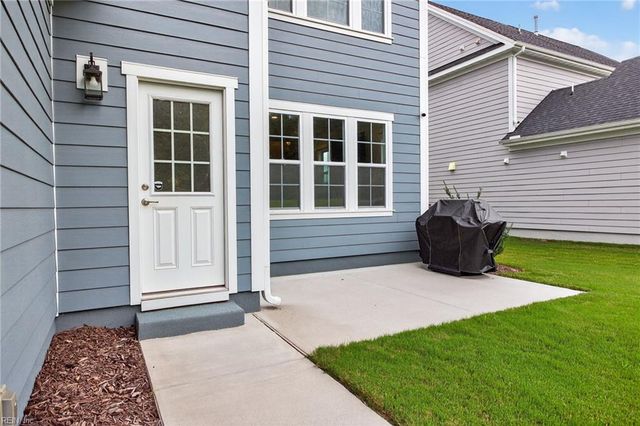 2216 Hampton Roads PW, Chesapeake, VA 23321