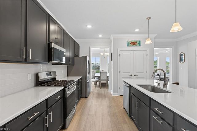 2216 Hampton Roads PW, Chesapeake, VA 23321