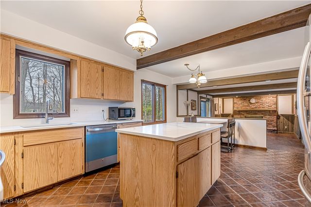 5113 Lansdowne Drive, Solon, OH 44139