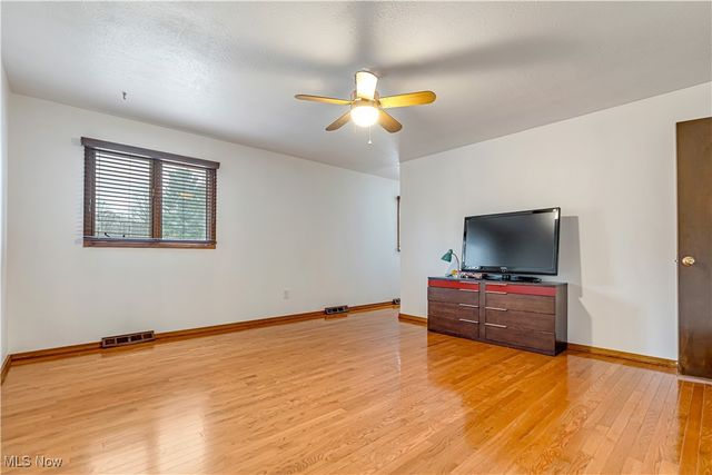 5113 Lansdowne Drive, Solon, OH 44139