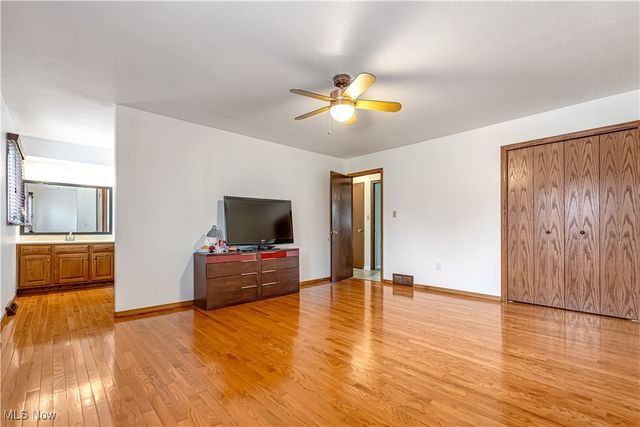 5113 Lansdowne Drive, Solon, OH 44139