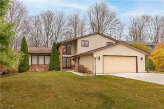 5113 Lansdowne Drive, Solon, OH 44139