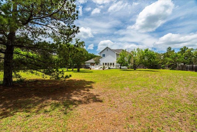 171 N Pin Oak XING, Elgin, TX 78621