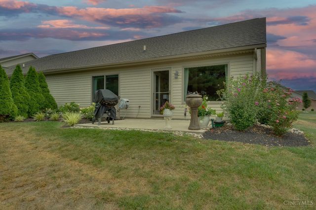 801 Carriage Lane, Trenton, OH 45067