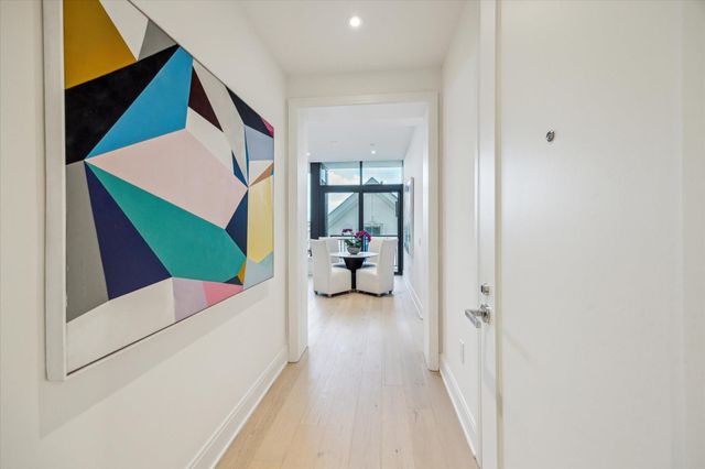 2323 W Main Street 402, Houston, TX 77098