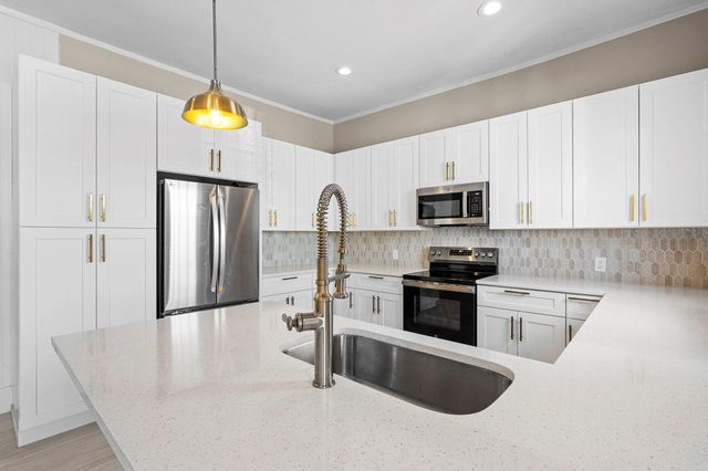 1501 Beaver LN, Florence, TX 76527