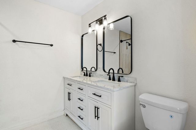 1501 Beaver LN, Florence, TX 76527