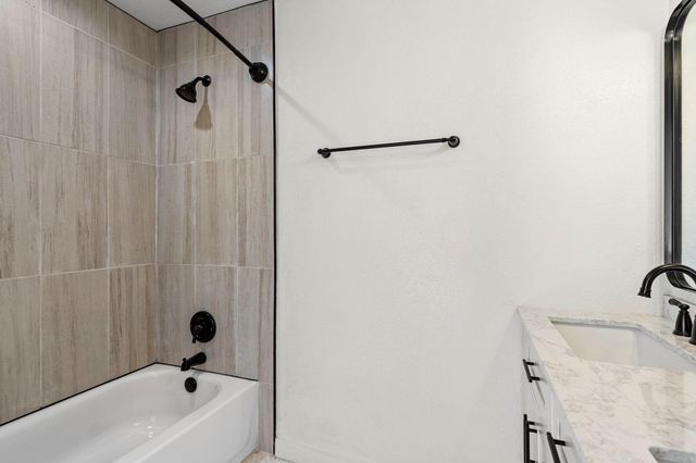 1501 Beaver LN, Florence, TX 76527