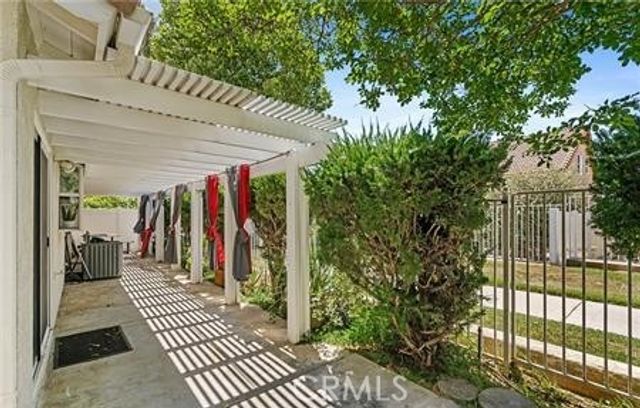 2906 Summer Set Cir, Banning, CA 92220