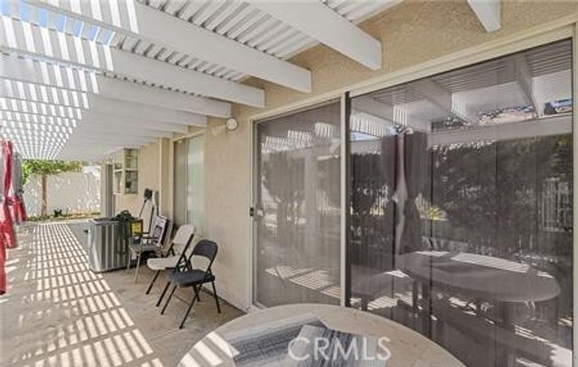 2906 Summer Set Cir, Banning, CA 92220