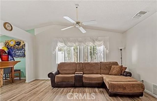 2906 Summer Set Cir, Banning, CA 92220