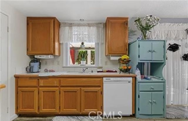 2906 Summer Set Cir, Banning, CA 92220