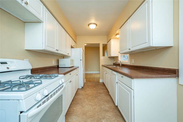 3825 51st Street, Des Moines, IA 50310