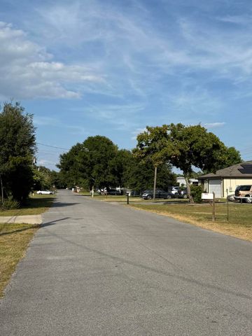 Lot 49 Congress Street, Gulf Breeze, FL 32563