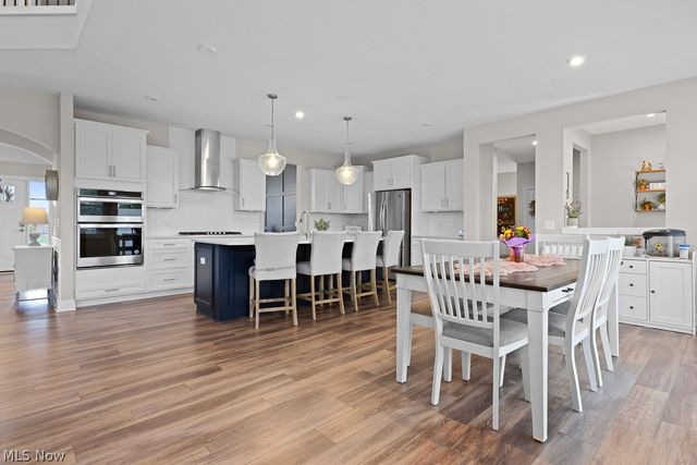 1316 Skyland Falls Boulevard, Hinckley, OH 44233
