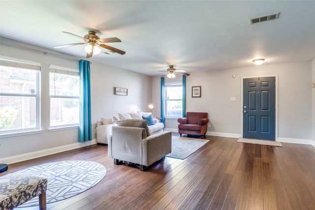4018 Cedar Elm Lane, Dallas, TX 75212