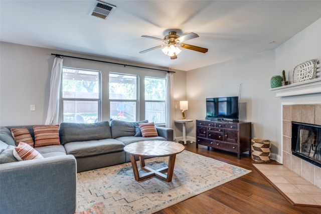 4018 Cedar Elm Lane, Dallas, TX 75212