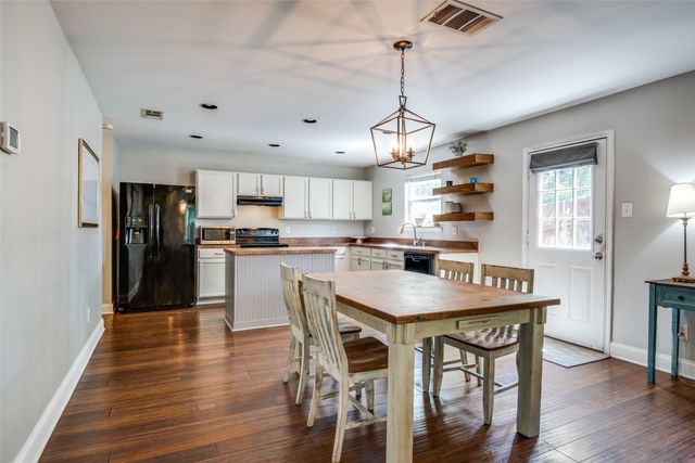 4018 Cedar Elm Lane, Dallas, TX 75212