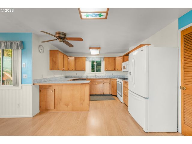 21425 Se BOHNA PARK Rd, Damascus, OR 97089