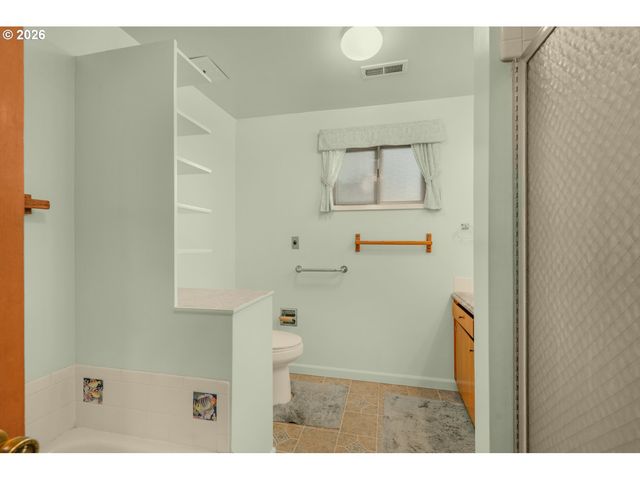 21425 Se BOHNA PARK Rd, Damascus, OR 97089